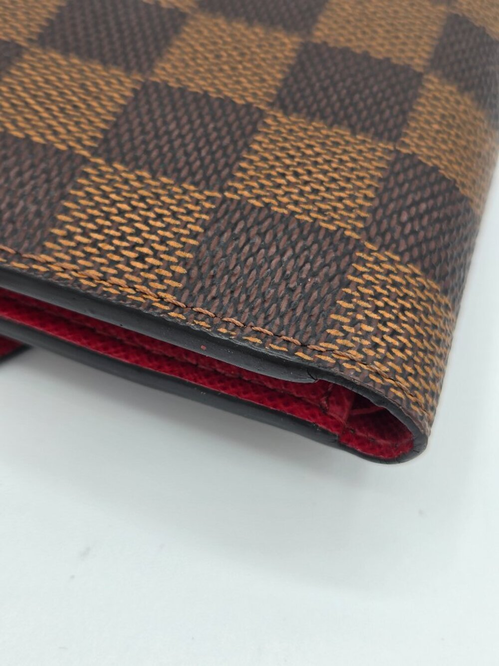 Louis Vuitton Victorine Wallet โ Damier Ebene | Cherry Interior | Pre-Owned - Picture 7 of 16